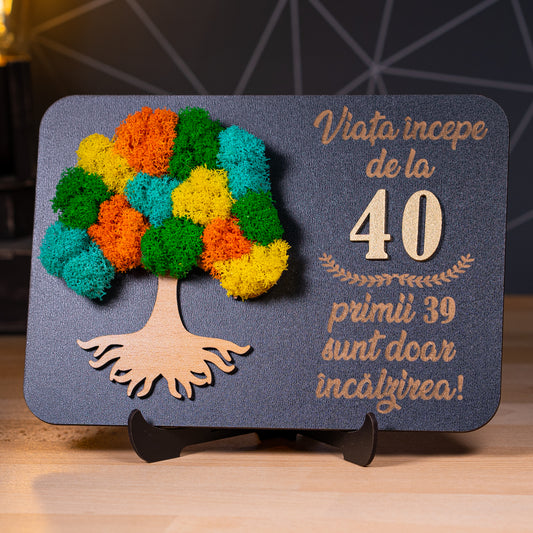 Cadou handmade aniversar – lemn gravat și licheni stabilizați