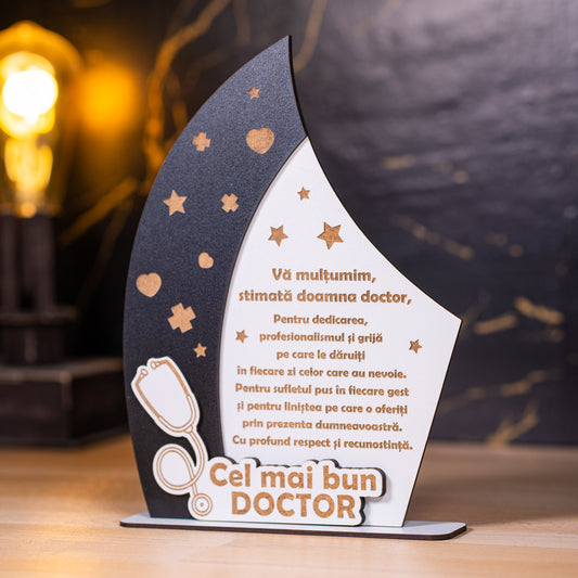 Plachetă decorativă pentru medic – simbol al grijii și dedicării medicale.