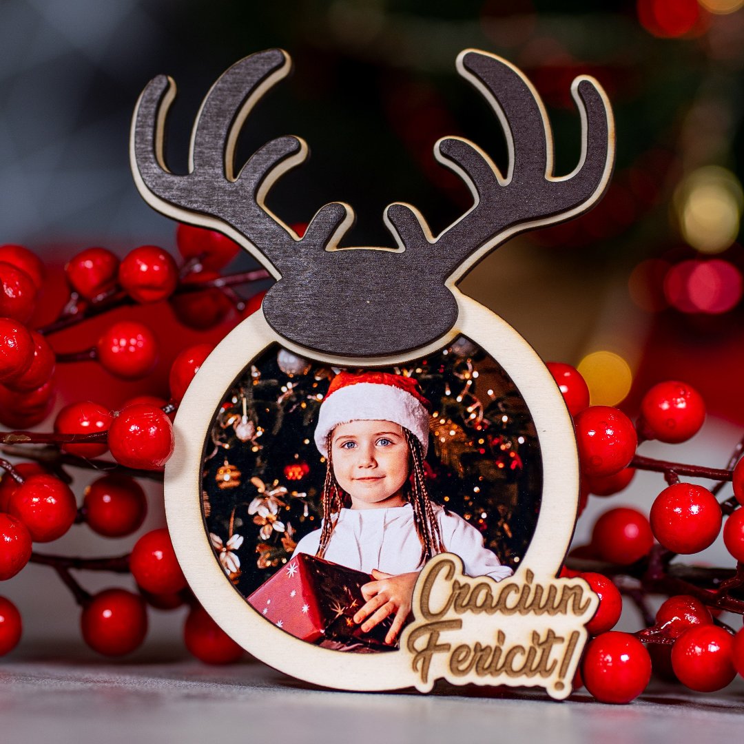 Magnet personalizat din lemn cu fotografie - Ren, 12x11cm