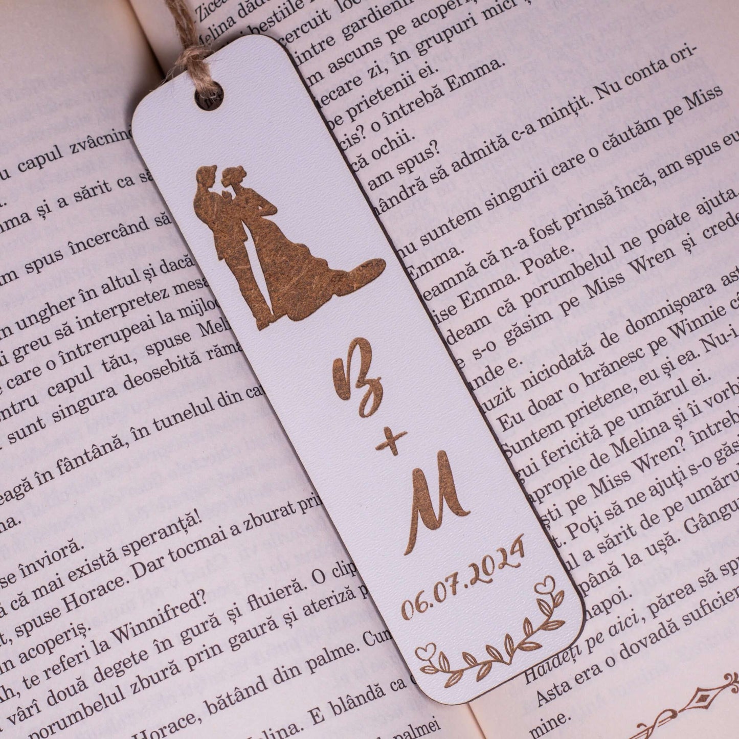 marturii nunta semn de carte, mdf alb