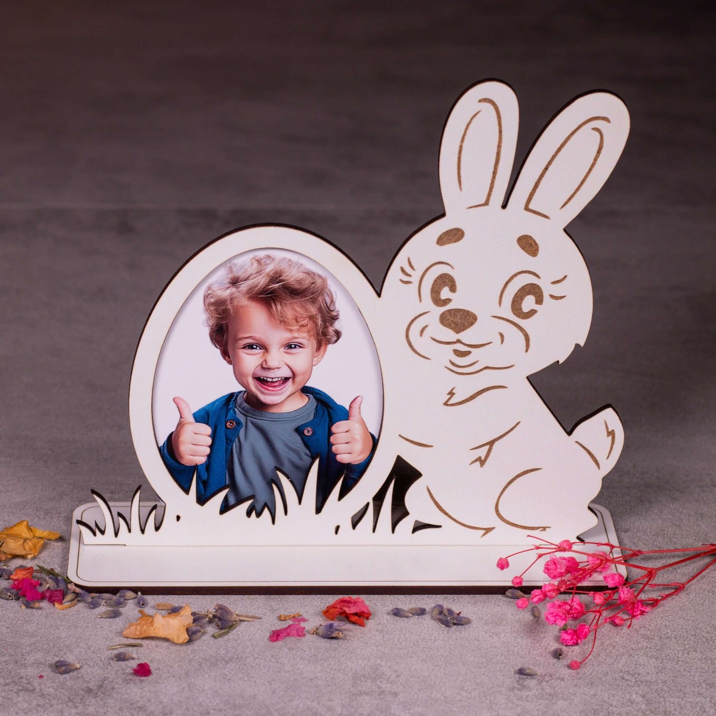 Ramă foto de Paște – Ou cu iepuraș, 15x14 cm