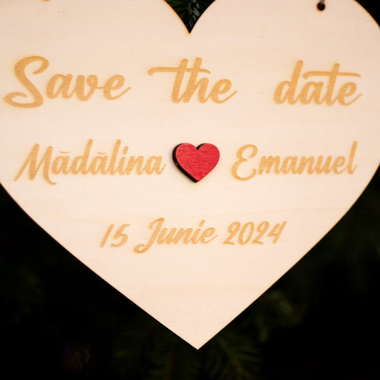 Placuta Save the date personalizata cu numele si data evenimetului, 20x25 cm, Lemn, ES002