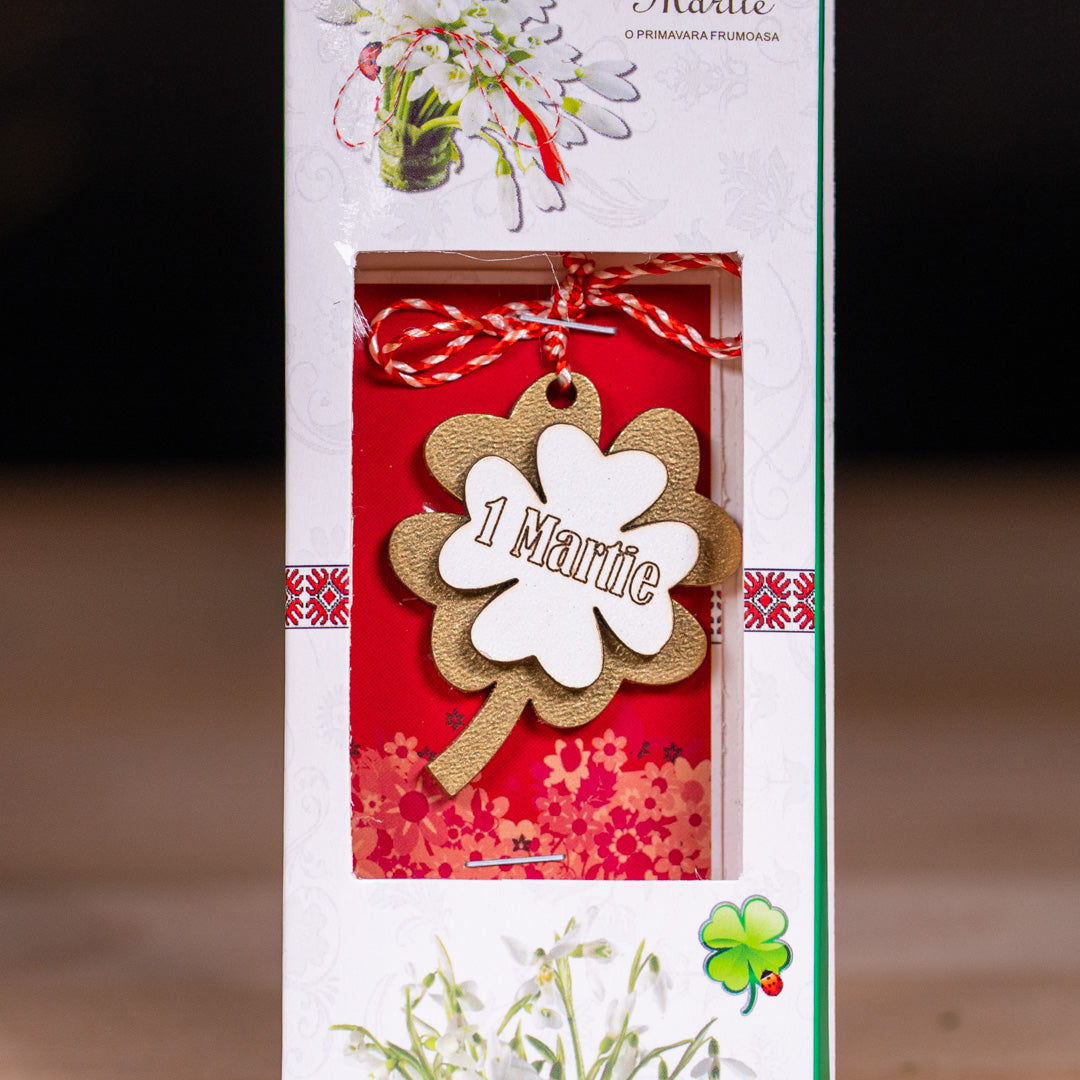 Martisor din lemn handmade - Model Trifoi "1 Martie"