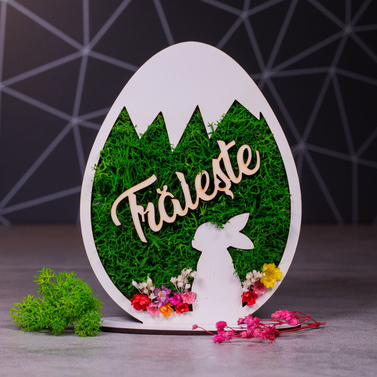 Decoratiune ou cu licheni - Cu iepuras, 11x15cm