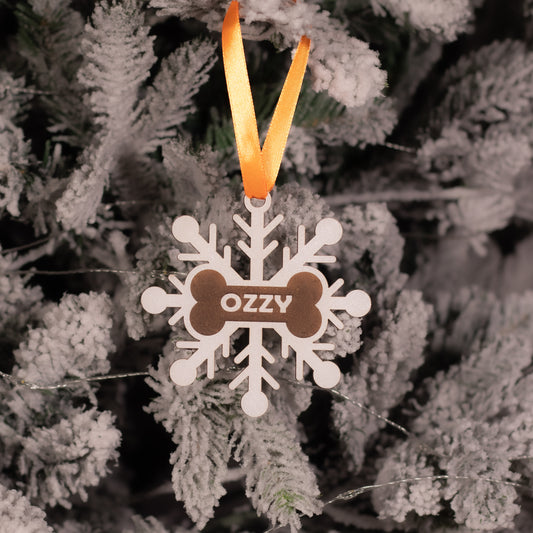 Globuleț fulg din lemn personalizat cu numele câinelui