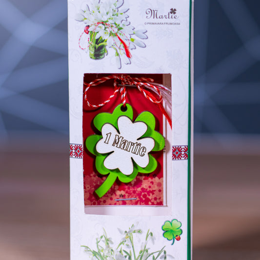 Martisor trifoi verde- 1 Martie
