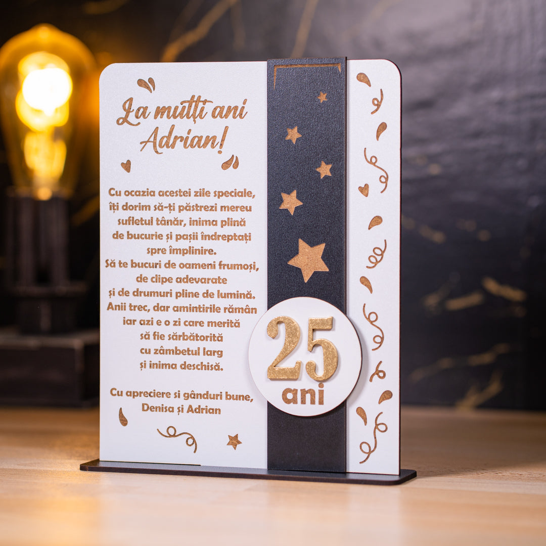Cadou personalizat pentru zi de naștere – design festiv și text gravat.