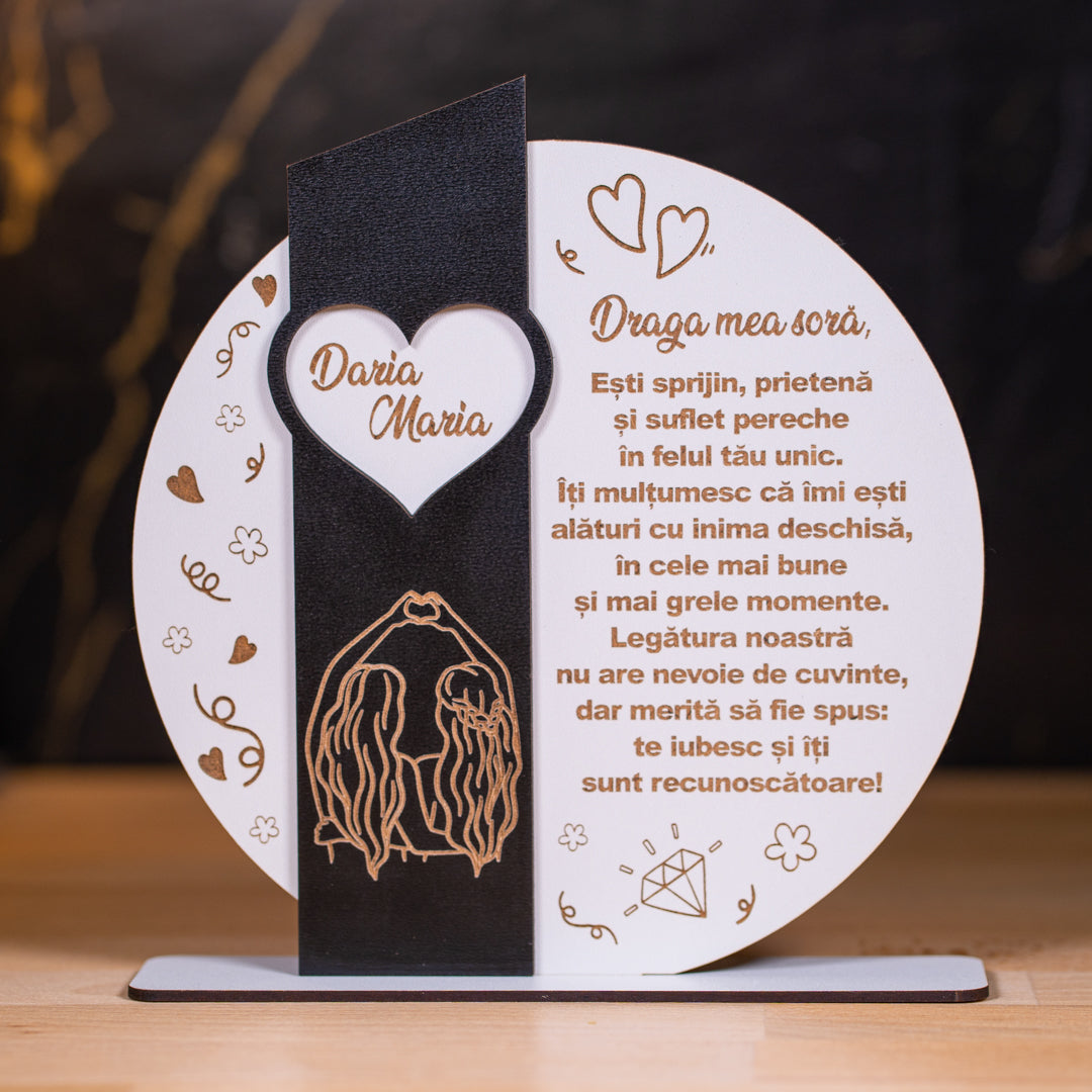 Trofeu pentru soră – text gravat pe MDF, cadou cu suflet.