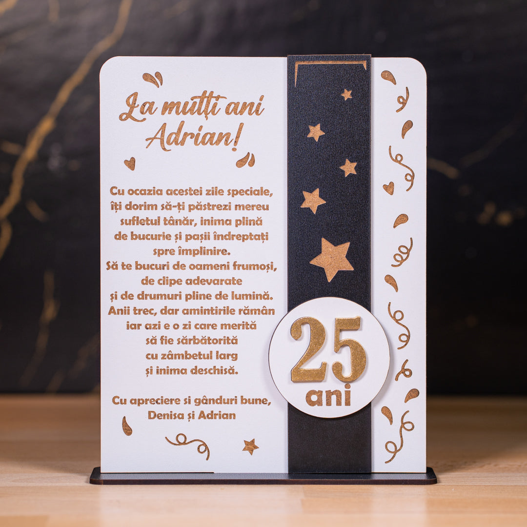 Trofeu aniversar personalizat – mesaj emoționant gravat pe MDF.