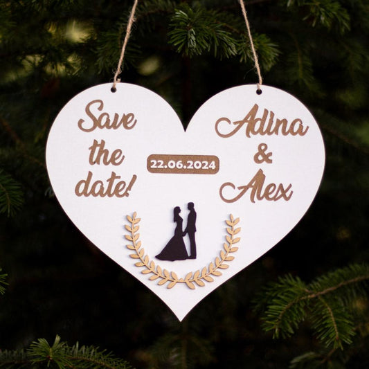 Placuta Save the date personalizata cu numele si data evenimetului, 25x20 cm, MDF alb, ES005