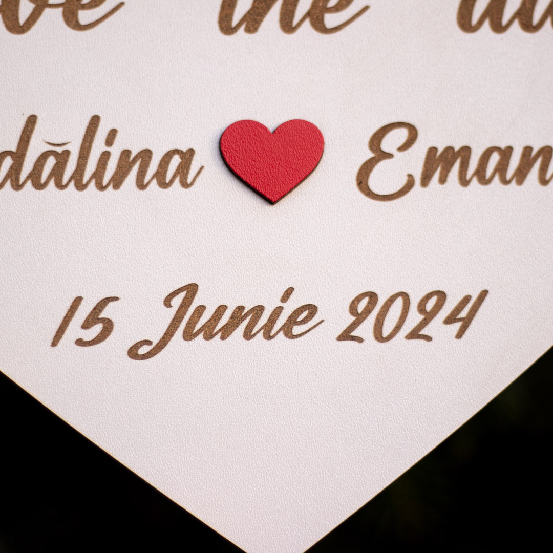 Placuta Save the date personalizata cu numele si data evenimetului, 25x20 cm, MDF alb, ES007