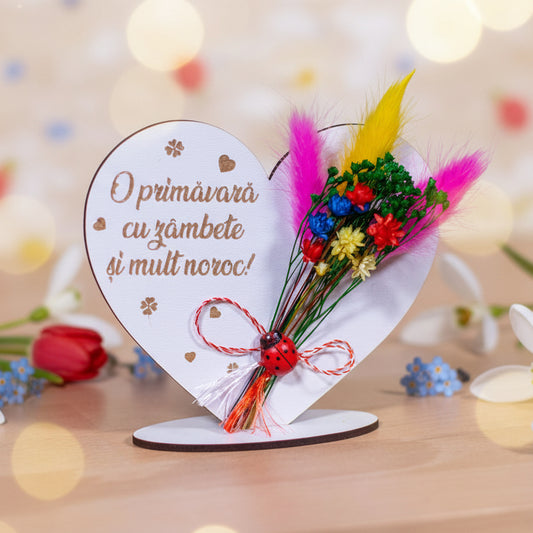 Inima cu flori uscate si suport - O primavara frumoasa