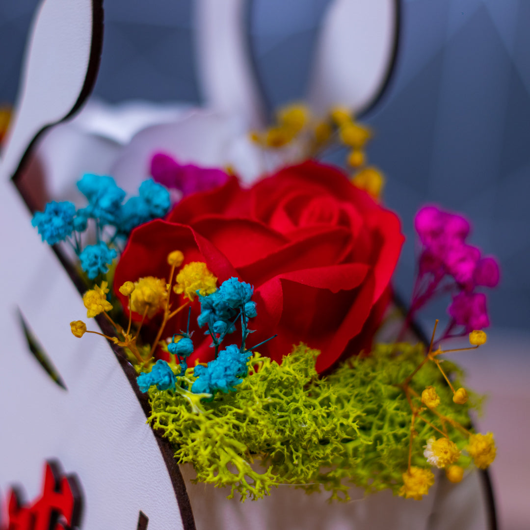 Martisor Cu Trandafir Si Licheni - Model Lebada