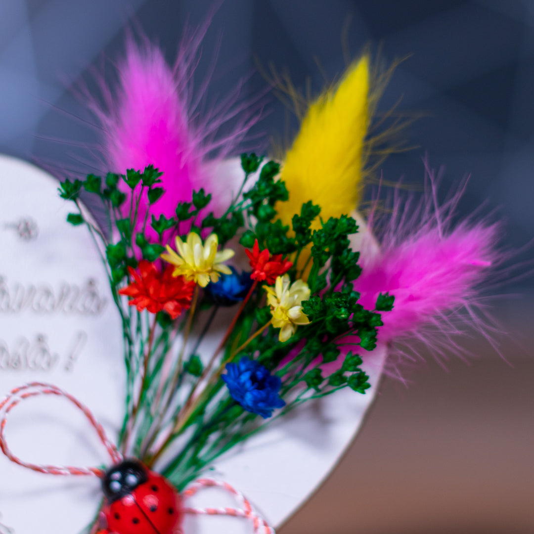 Martisor Magnet - Model Inima Cu Flori Uscate, 9x6 Cm