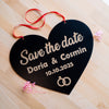 Plăcuță Save the Date în formă de inimă neagră, personalizată