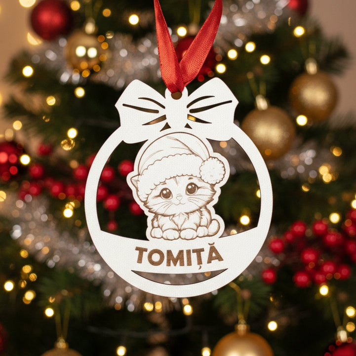Globuleț din lemn cu pisică de Crăciun - personalizat cu numele
